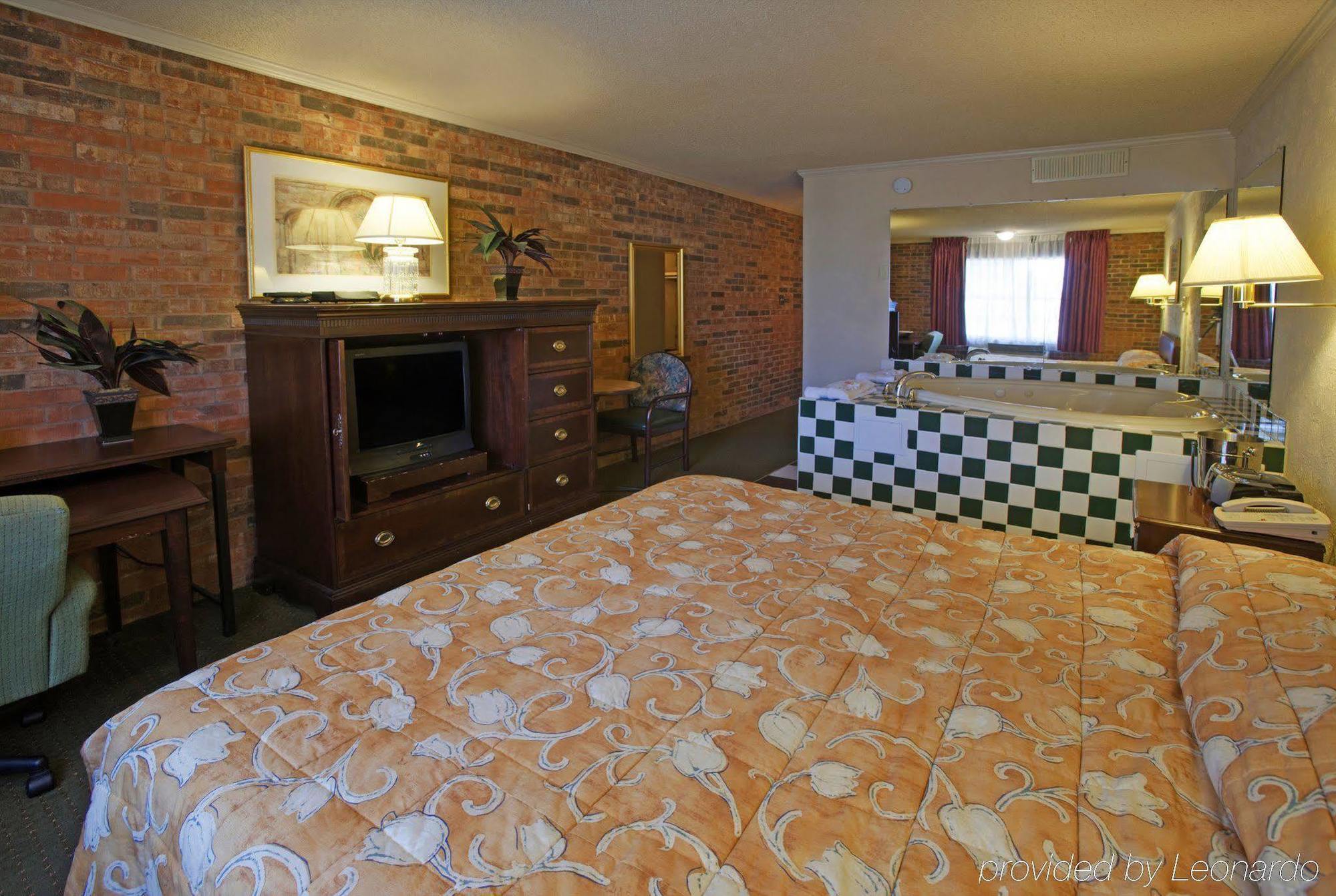 Americas Best Value Inn And Suites North Farmers Branch Ruang foto