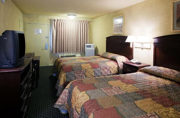 Americas Best Value Inn And Suites North Farmers Branch Bagian luar foto