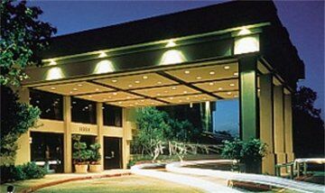 Americas Best Value Inn And Suites North Farmers Branch Bagian luar foto